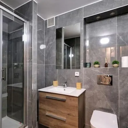 Superbe T2 Climatisation Proche Lyon Metro Apartment Villeurbanne